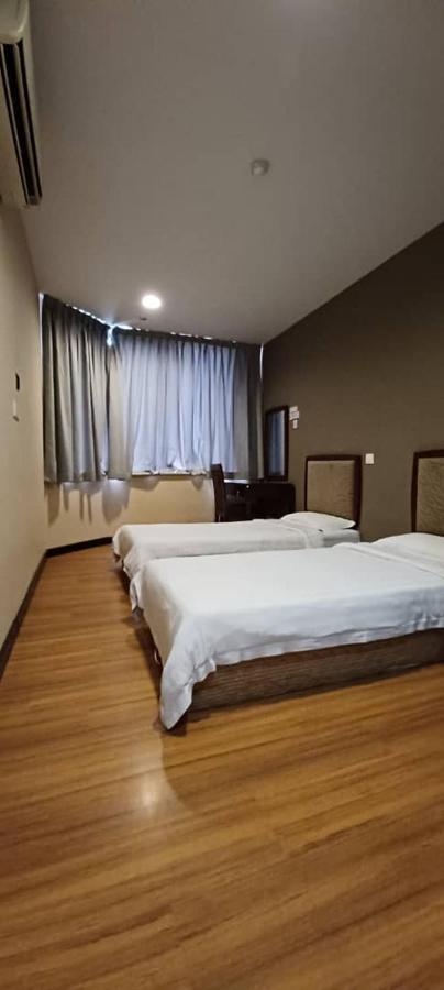 Hotel Sadong88 Kota Kinabalu Bagian luar foto