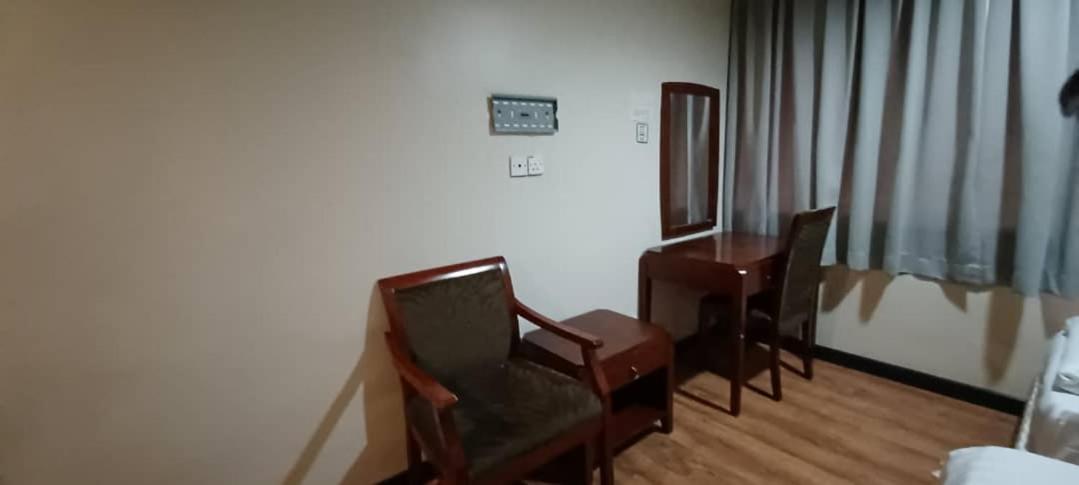 Hotel Sadong88 Kota Kinabalu Bagian luar foto