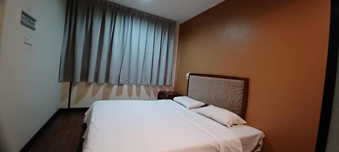 Hotel Sadong88 Kota Kinabalu Bagian luar foto