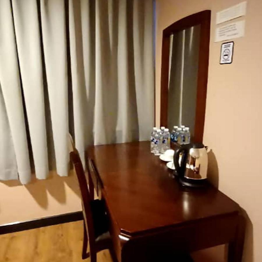 Hotel Sadong88 Kota Kinabalu Bagian luar foto