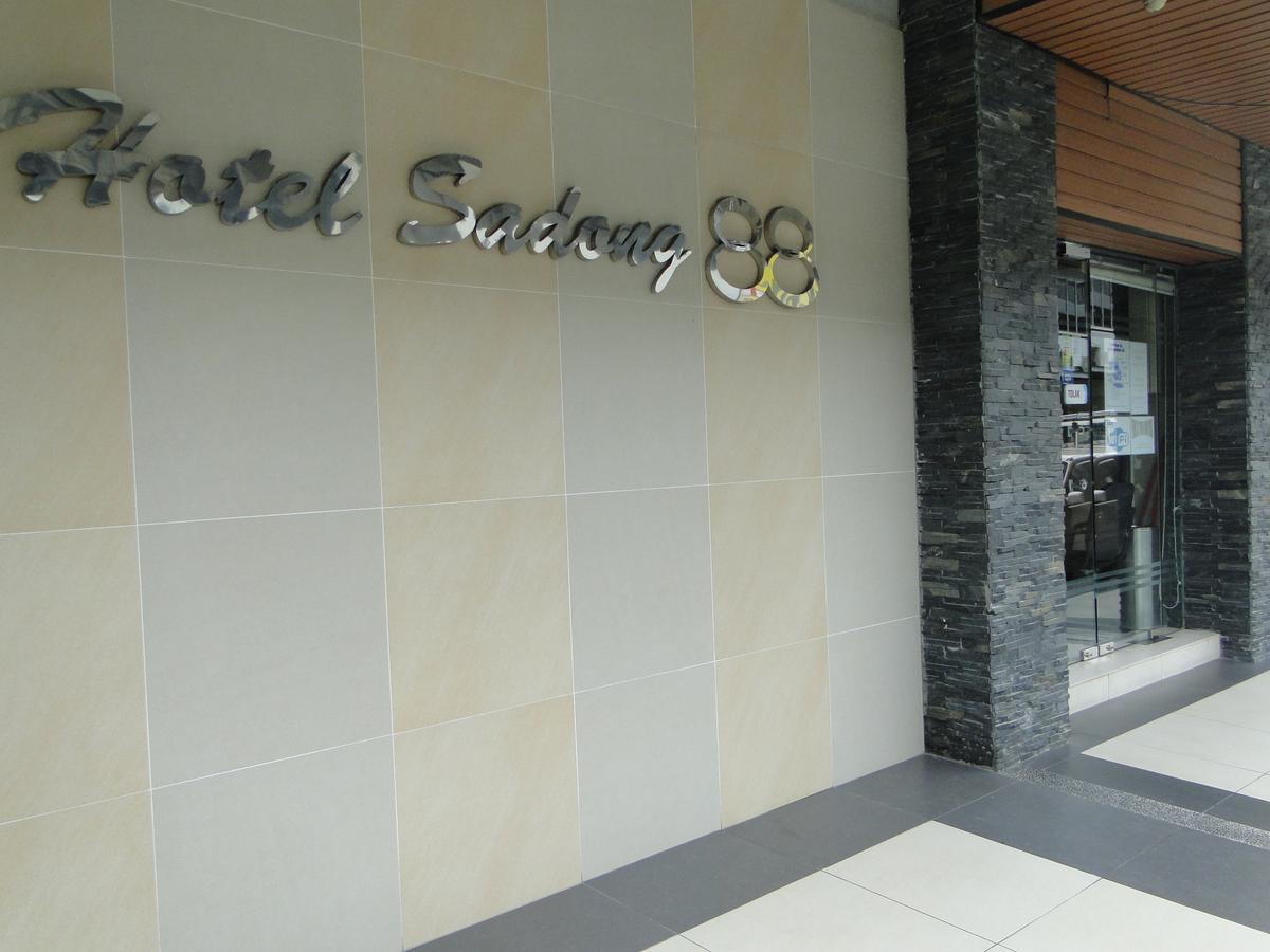 Hotel Sadong88 Kota Kinabalu Bagian luar foto