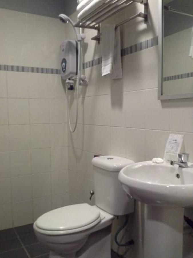 Hotel Sadong88 Kota Kinabalu Bagian luar foto