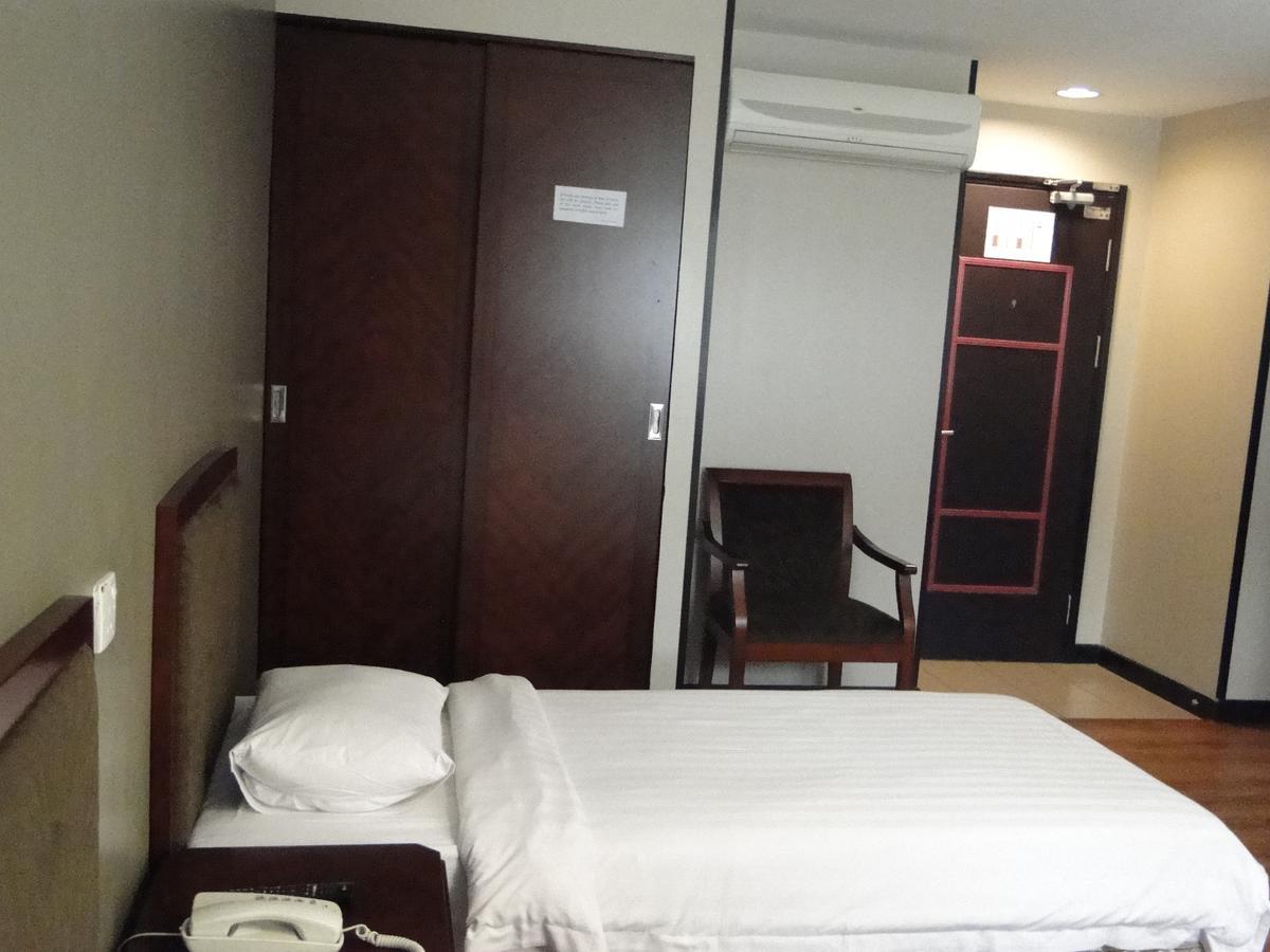 Hotel Sadong88 Kota Kinabalu Bagian luar foto