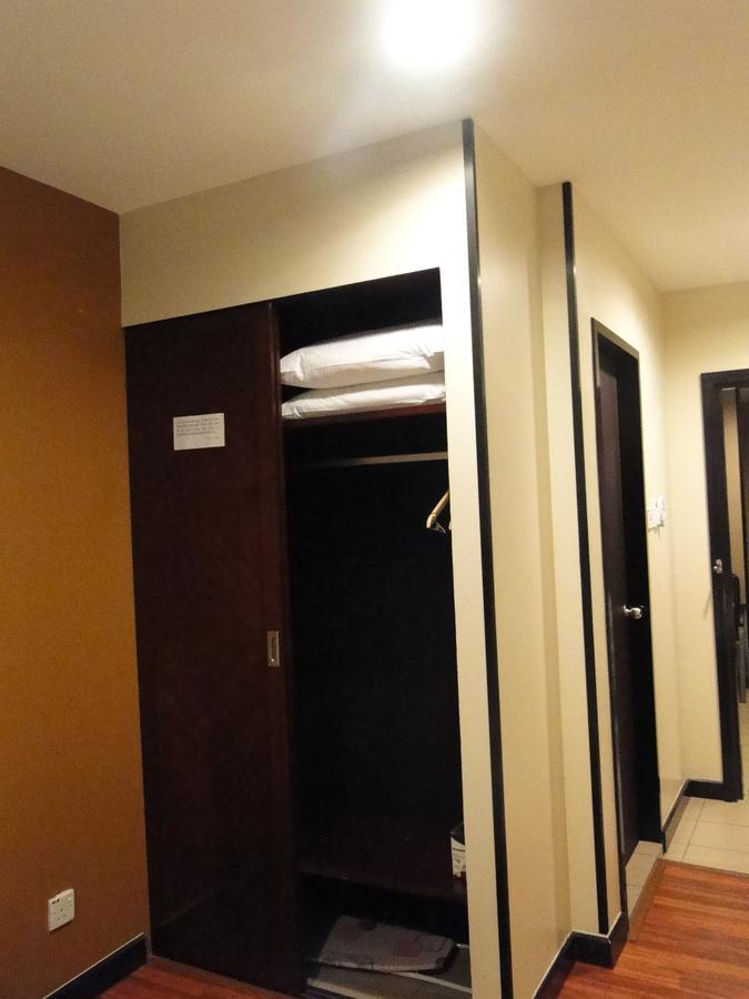 Hotel Sadong88 Kota Kinabalu Bagian luar foto