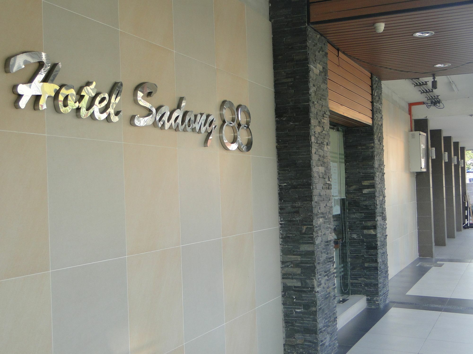 Hotel Sadong88 Kota Kinabalu Bagian luar foto